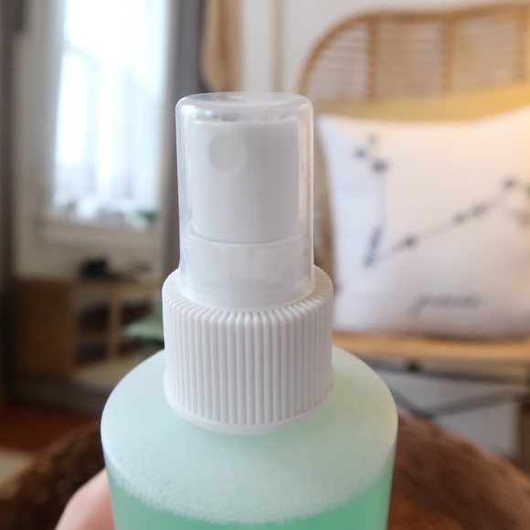 Mario Badescu Facial Spray (Aloe, Tea, Cucumber) - Picture 4 of 4